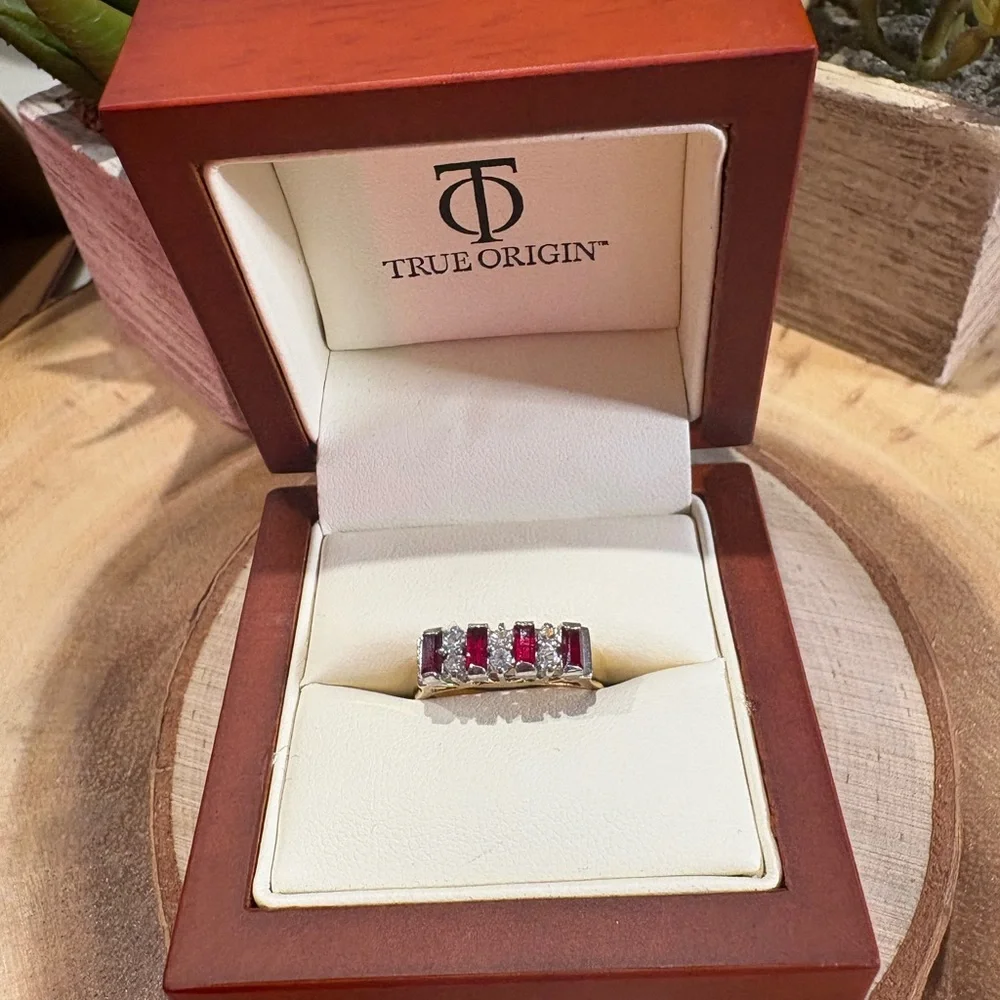 14K GF Red Gemstone Ring ❤️